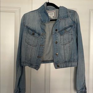 Cropped denim jacket